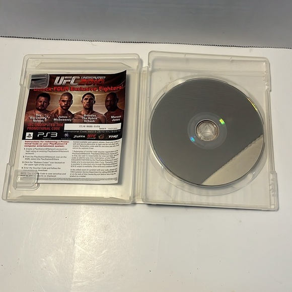 UFC for ps3 - Picture 4 of 6
